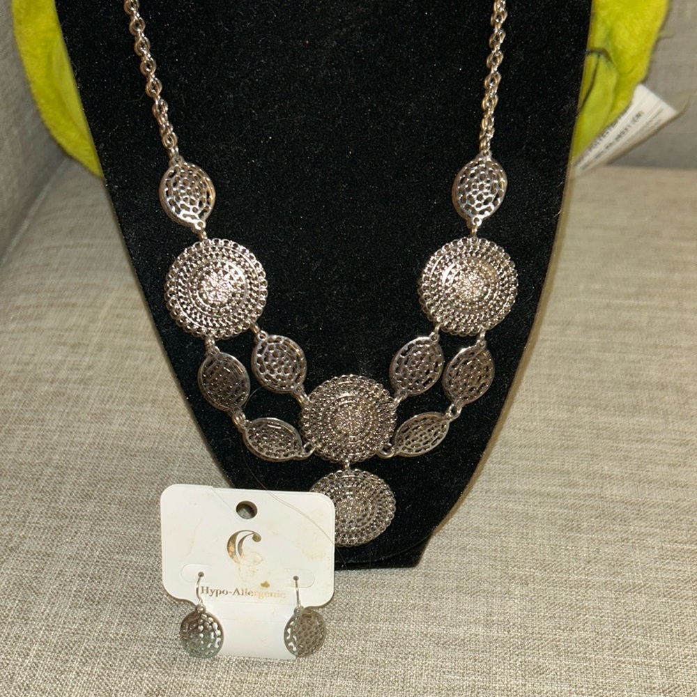 Necklace and Earrings Charming Charlie